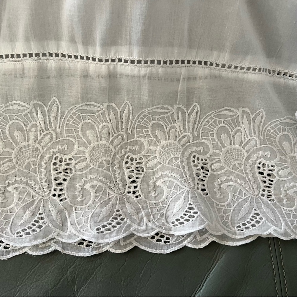 NWOT MICHAEL Michael Kors CRISP WHITE Embroidered LACE V-NECK Cotton BLOUSE L - Picture 12 of 17